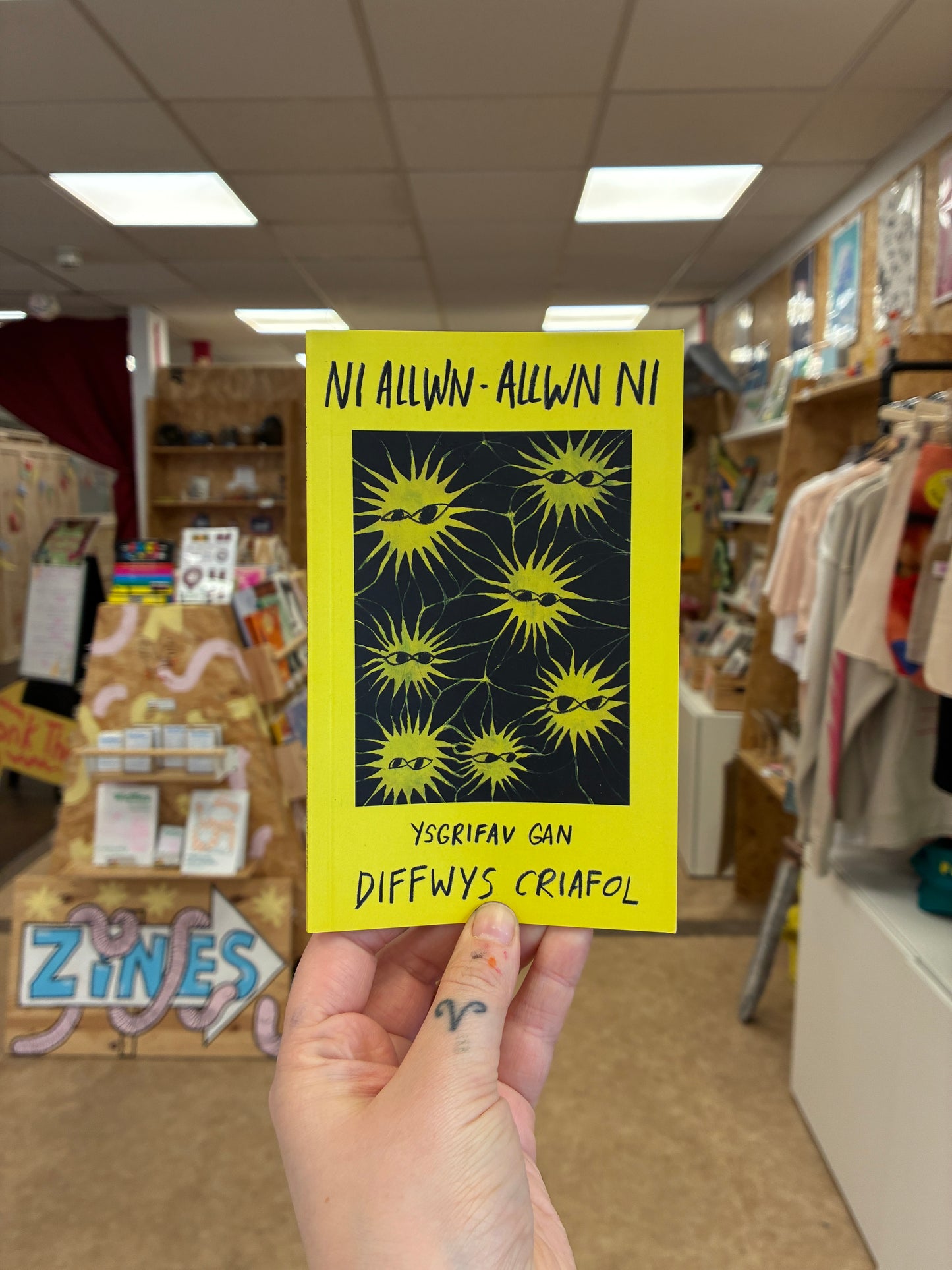 Ni Allwn - Allwn Ni by Diffwys Criafol