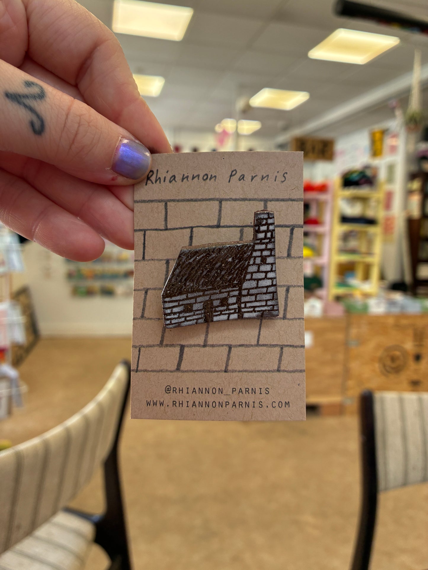 Rhiannon Parnis - Ceramic Brooches