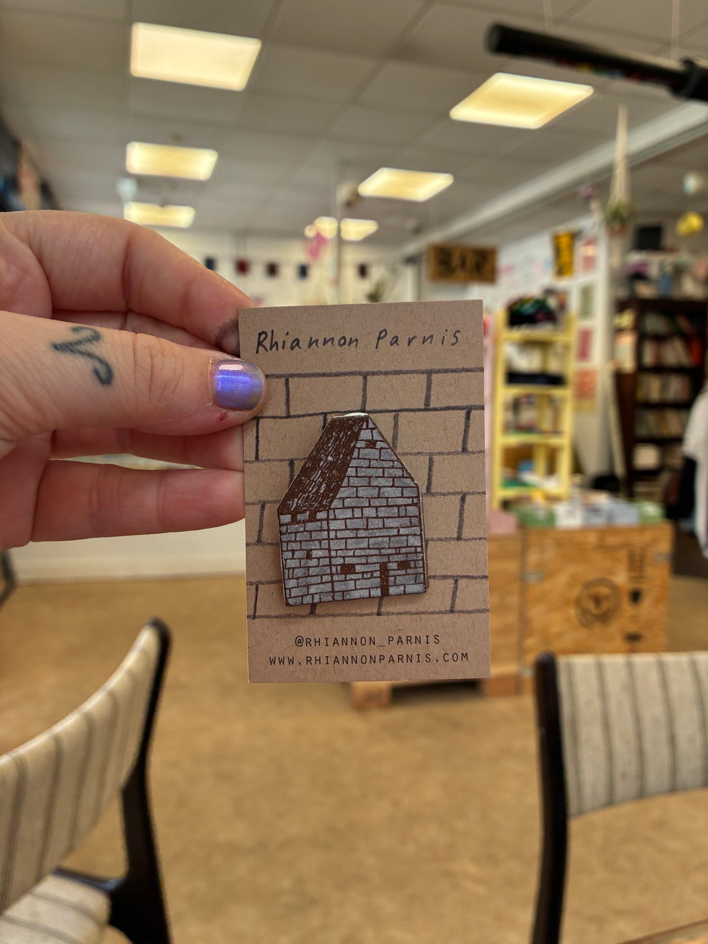 Rhiannon Parnis - Ceramic Brooches